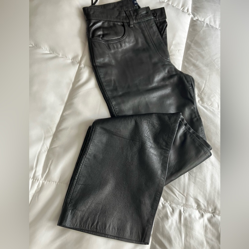 Ann Taylor lamb skin leather size 4 black classic cut
